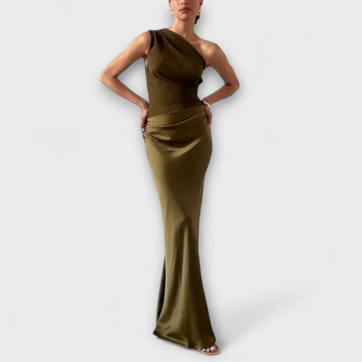 Levana – One-shoulder pleated dress