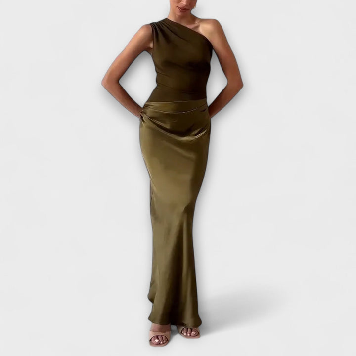 Levana – One-shoulder pleated dress