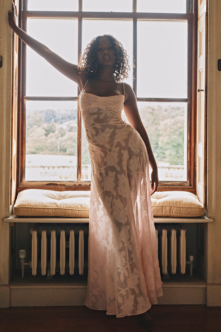 Aleida – Elegant Women's Dress, Sophisticated Design and Comfortable Fit