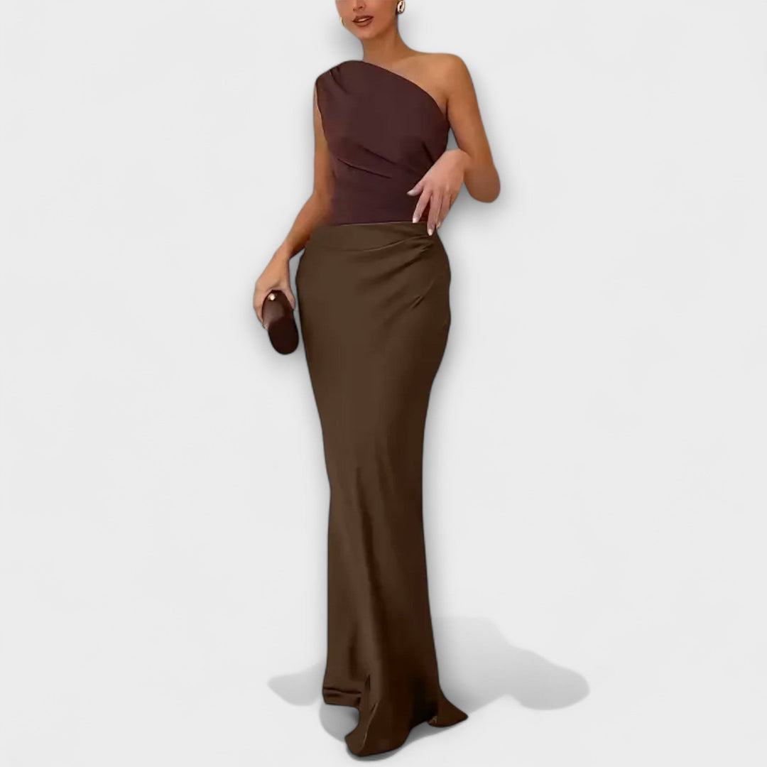 Levana – One-shoulder pleated dress
