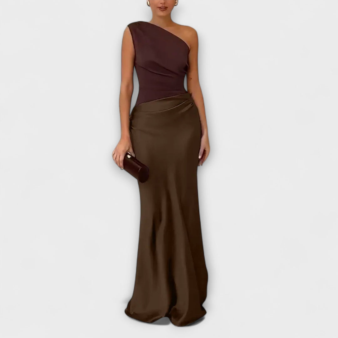 Levana – One-shoulder pleated dress