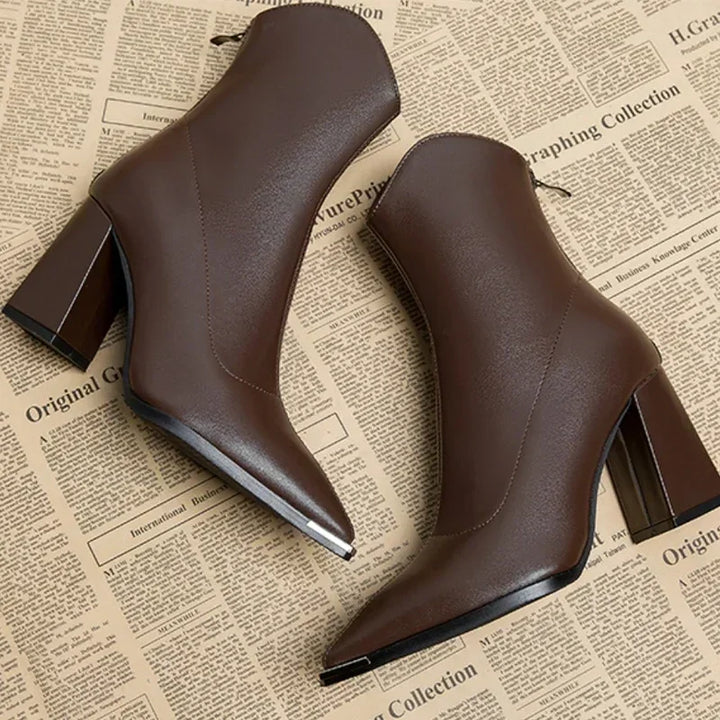 CHROME TIP™ - SLEEK CHELSEA BOOTS