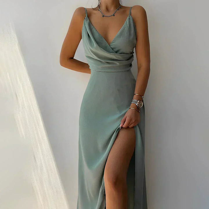 Mila – Elegant Satin Dress with Waterfall Neckline and Slits