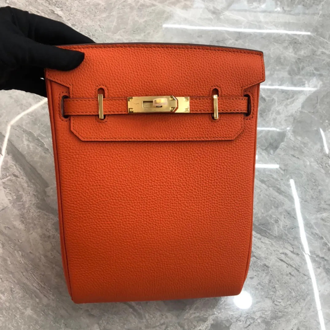 Hado™ - MINIMALIST LEATHER CROSSBODY BAG