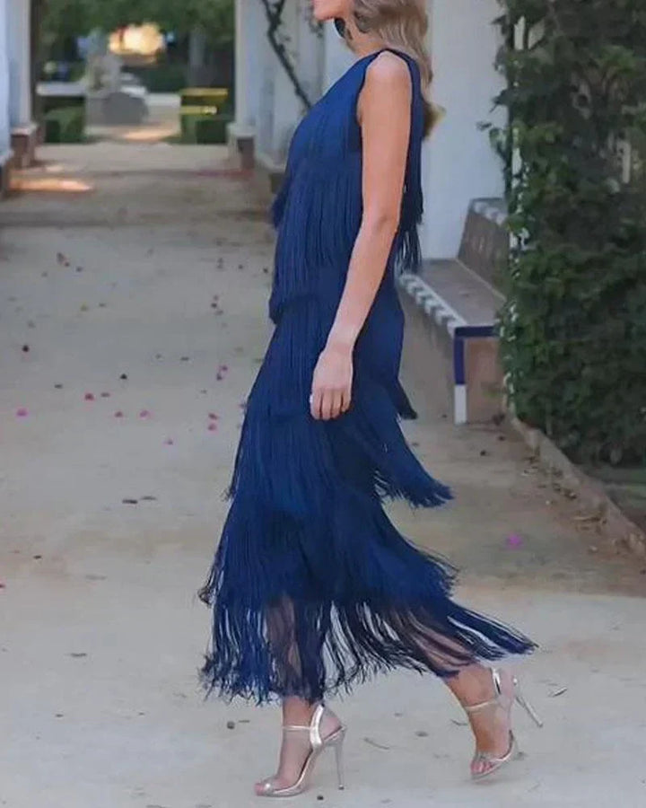 Dahlia – Elegant Women's Dress with Fringes and Modern Style